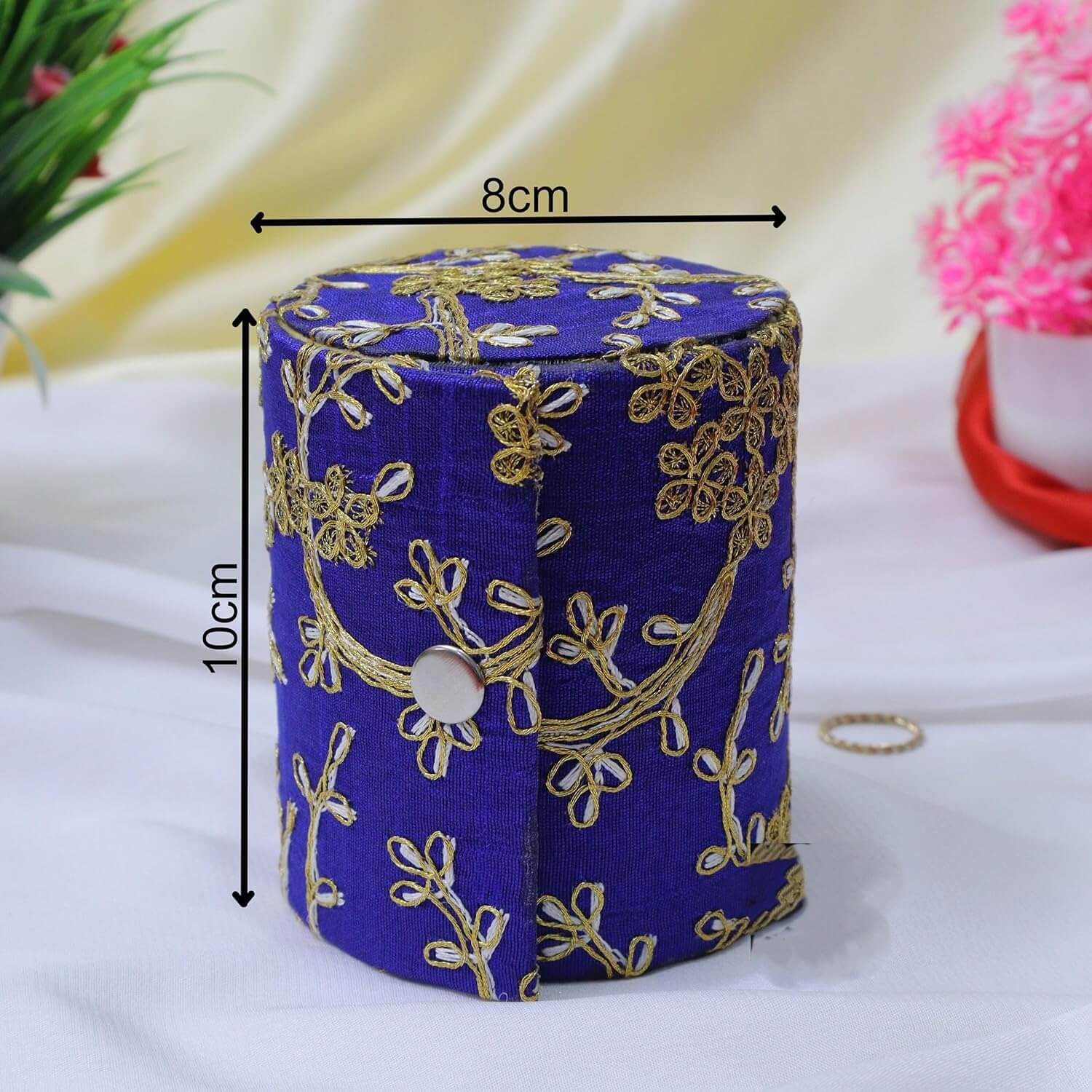 4 Inch Gold Embroidered Bangle Box